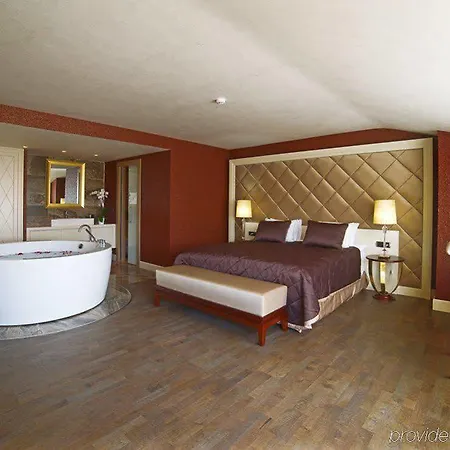 Taba Luxury And Istanbul