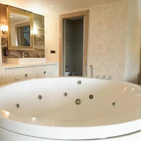 Taba Luxury And מלון